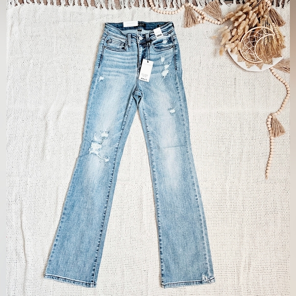New | Judy Blue | Bootcut Jeans - Picture 5 of 17